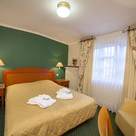 Hotel Zur Post 3*