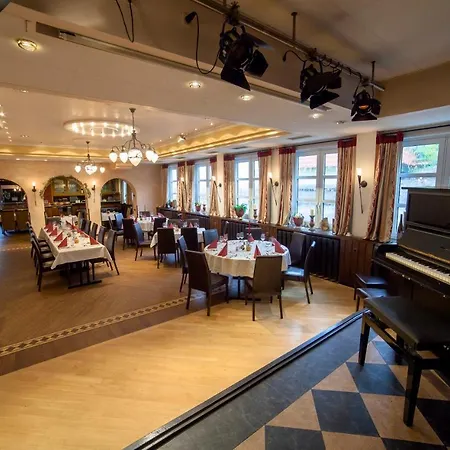 Hotel Zur Post 3*